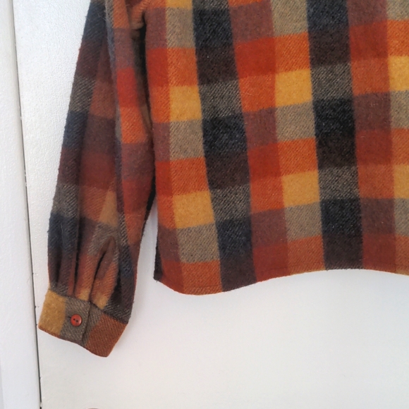 Plaid wool blend cropped shacket small - Picture 5 of 5